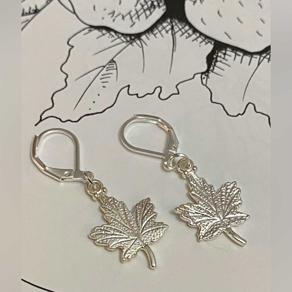 NEW Maple Leaf earrings